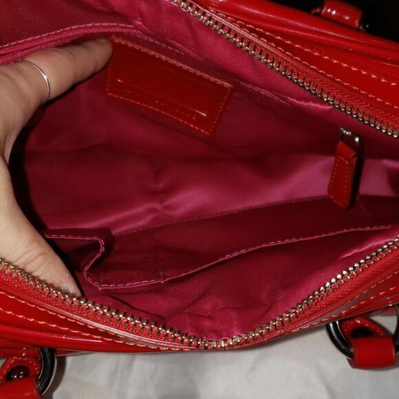 Coach Poppy Collection patent red leather purse & wristlet - Picture 7 of 8